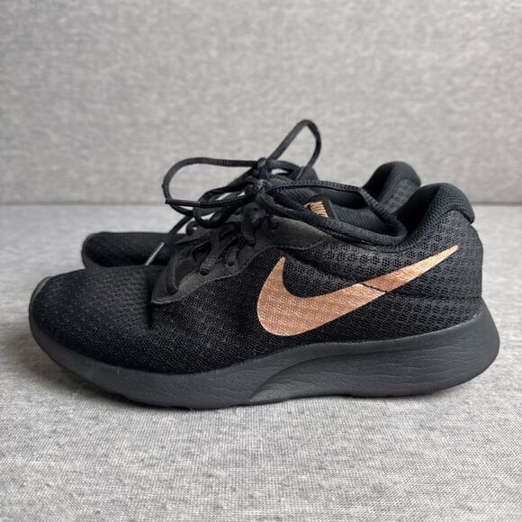 Nike Womens Tanjun 812655-005 Black Running Shoes Sneakers Size 6 - Picture 3 of 10